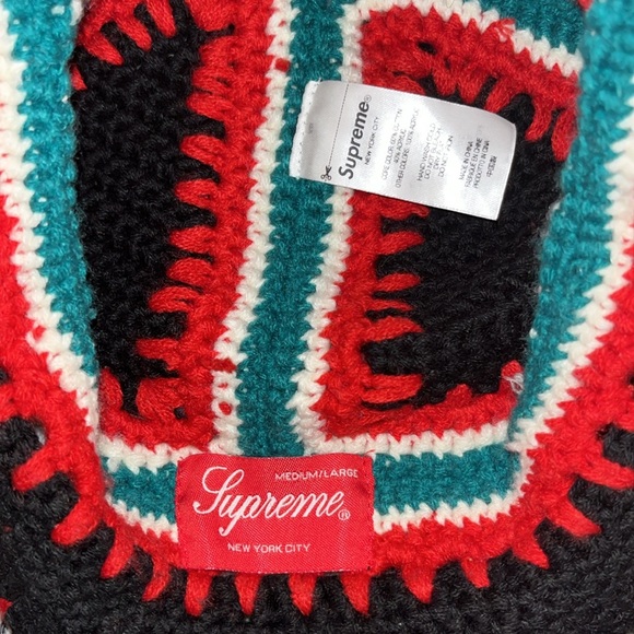 Supreme Crochet Bucket Hat - Picture 7 of 17